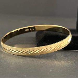 Vintage Monet Gold Tone Bangle